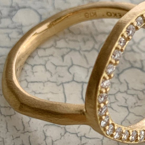 N°19 circle diamond ring 01